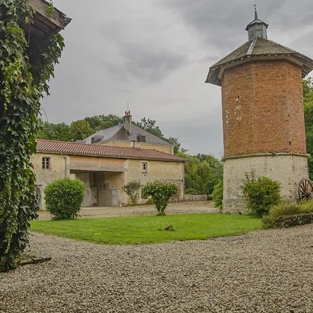 Casa de Férias Le Du Chateau 2 Crespy-le-Neuf