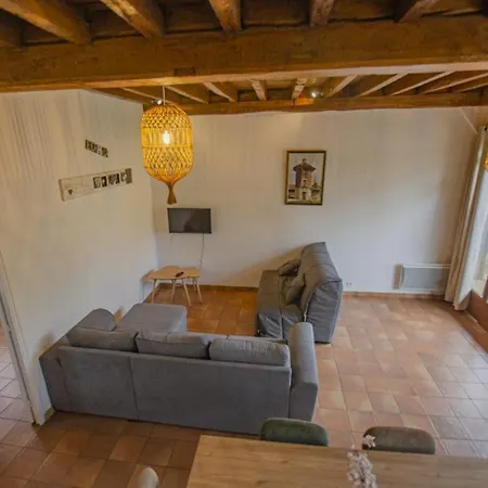 Le Du Chateau 2 Дом отдыха Crespy-le-Neuf